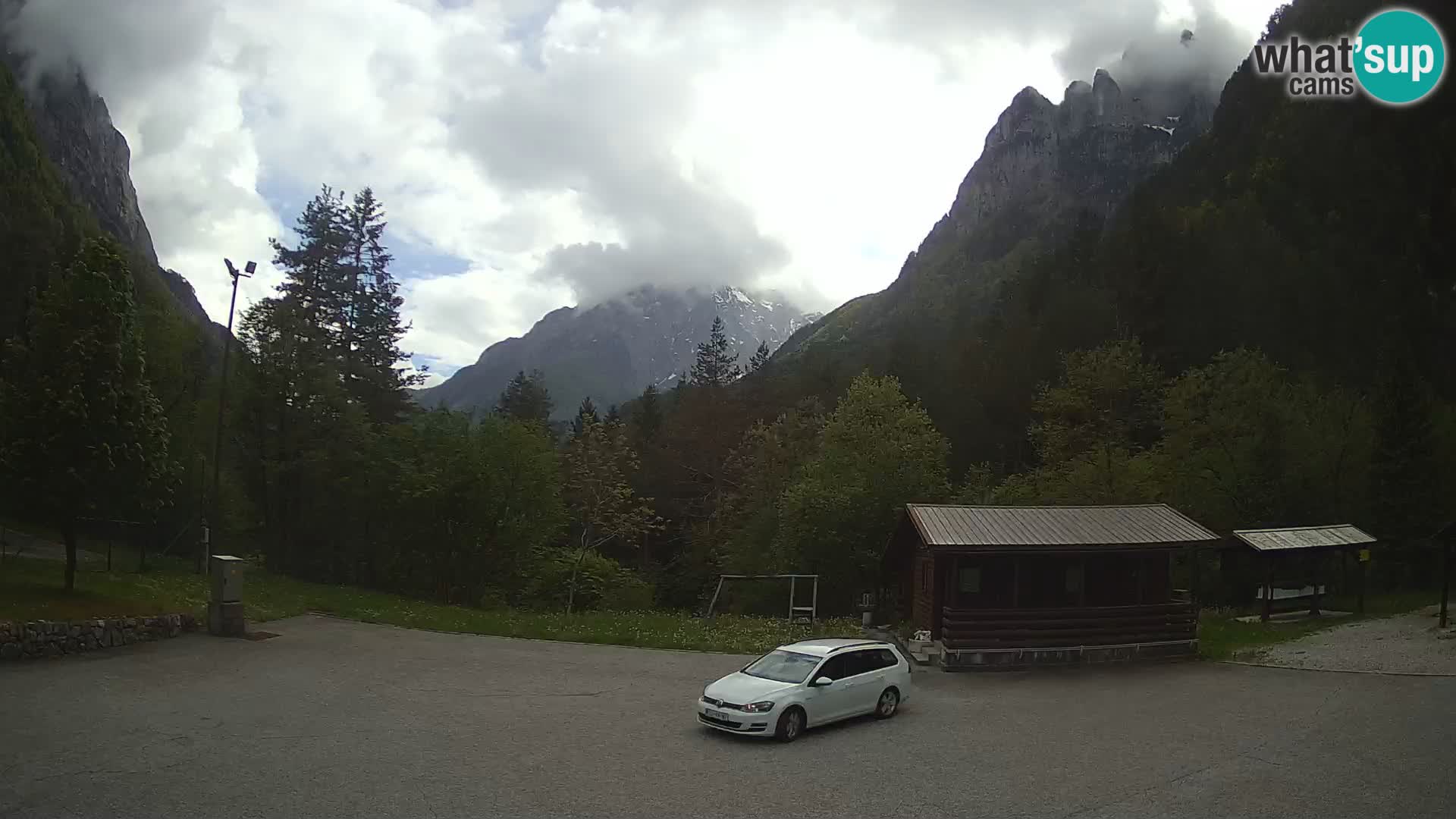 Cámara web Log pod Mangartom – Vista a Jerebica y Rombon – Bovec – Eslovenia