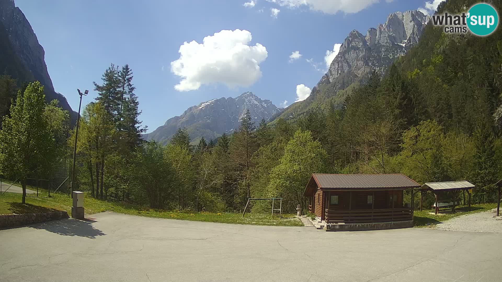 Web kamera Log pod Mangartom – Pogled na Jerebicu i Rombon – Bovec – Slovenija