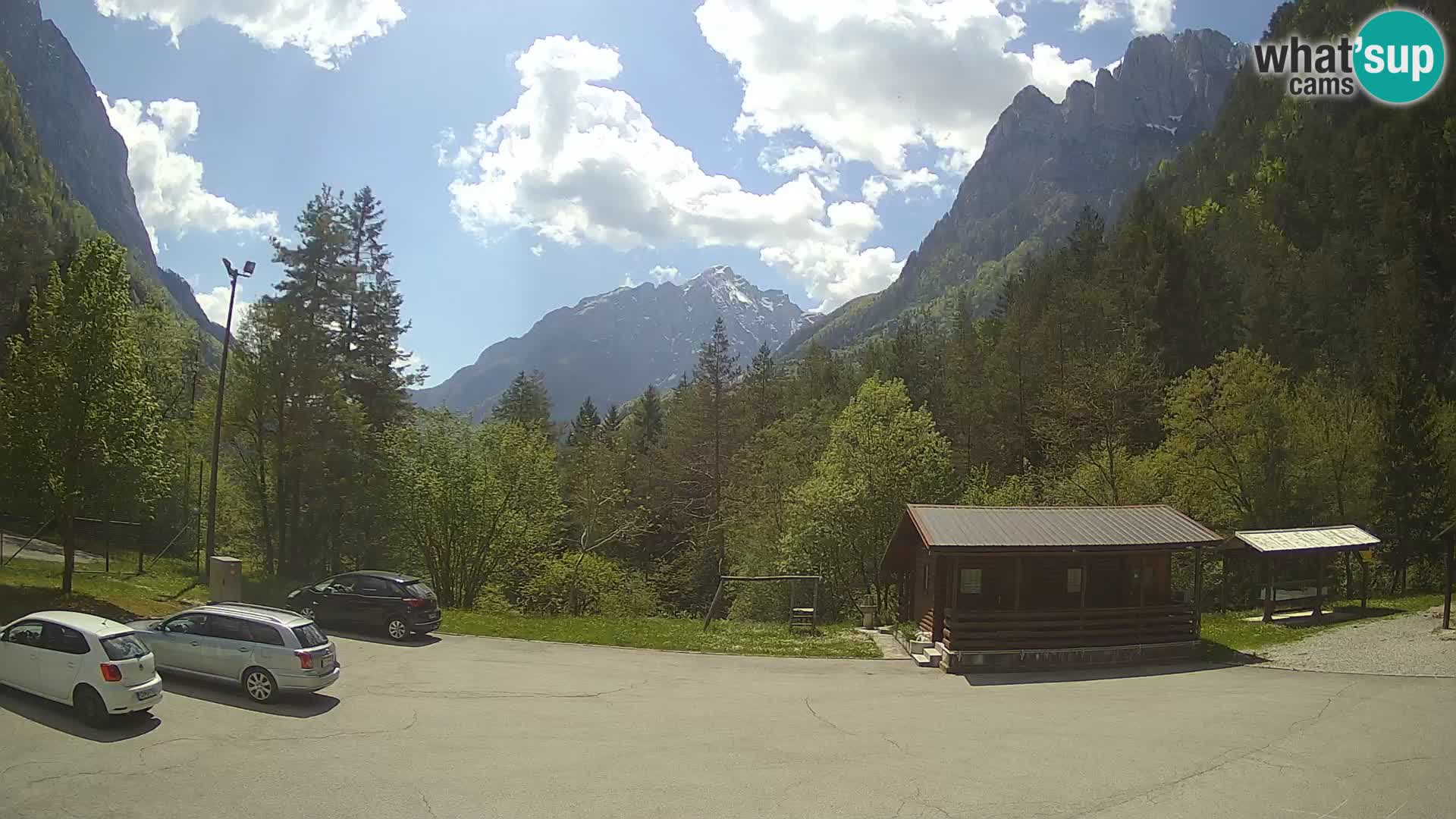 Web kamera Log pod Mangartom – Pogled na Jerebicu i Rombon – Bovec – Slovenija