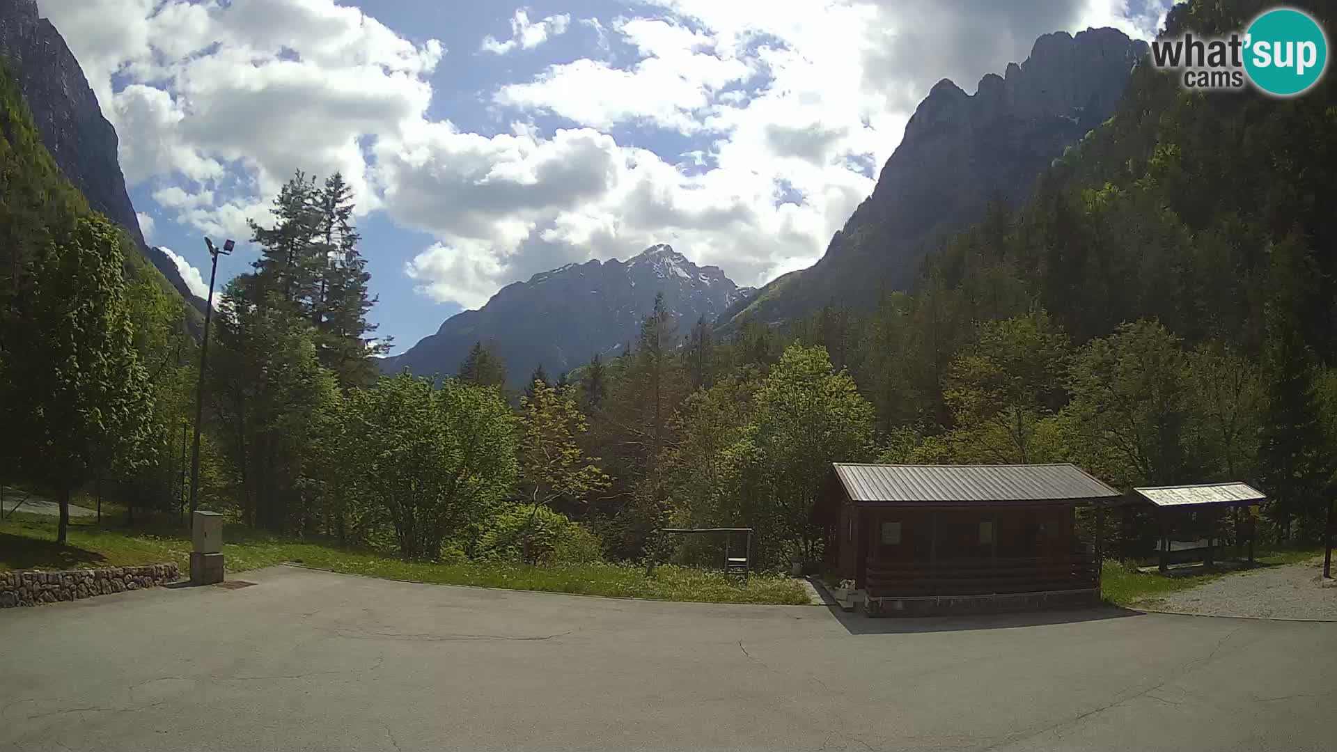 Log pod Mangartom webcam – Vista su Jerebica e Rombon – Bovec – Slovenia