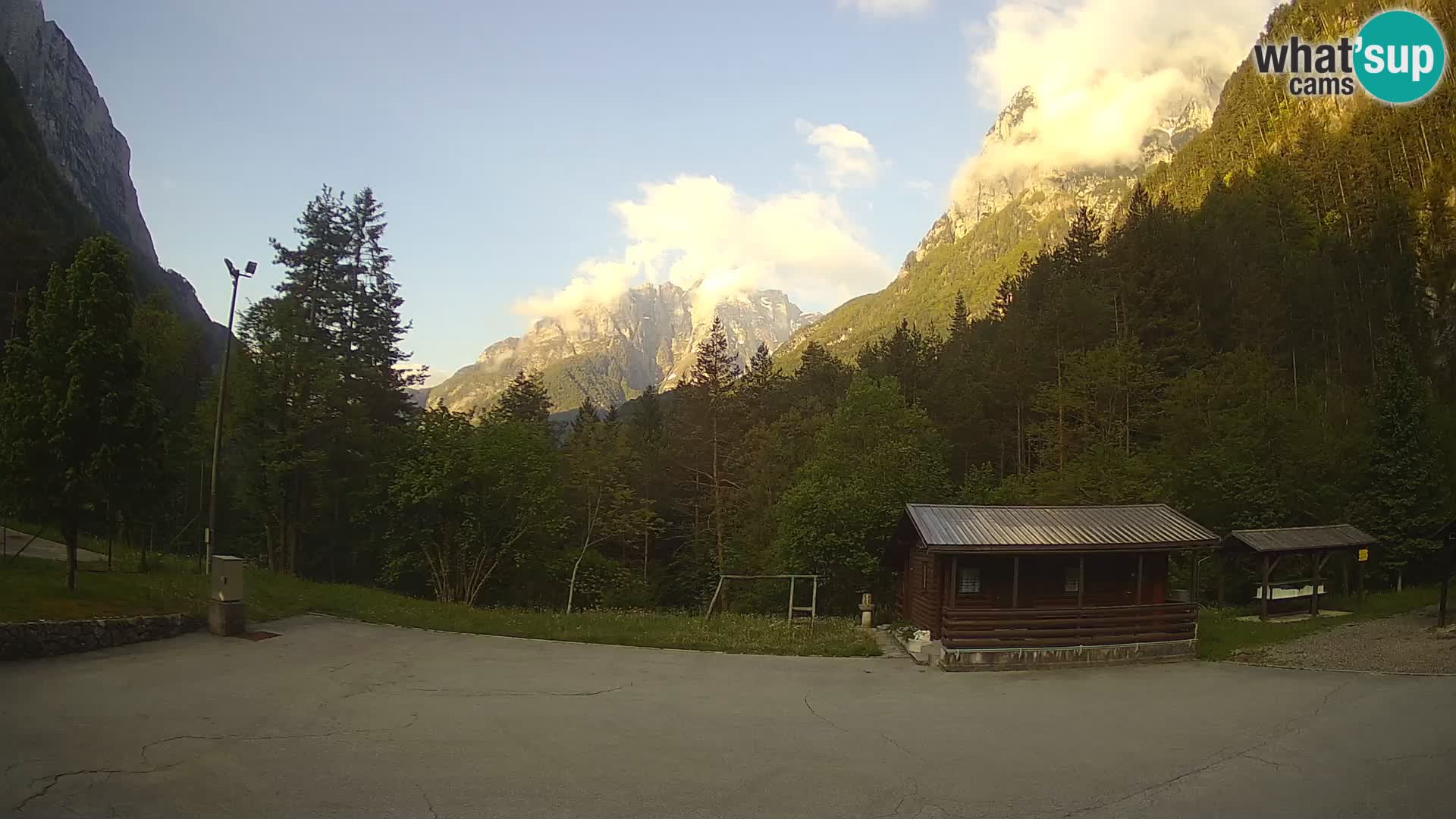 Cámara web Log pod Mangartom – Vista a Jerebica y Rombon – Bovec – Eslovenia