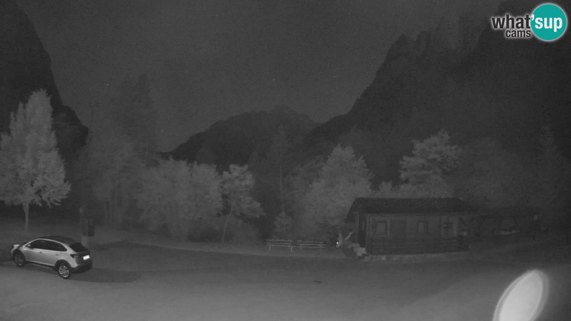 Log pod Mangartom webcam – Vista su Jerebica e Rombon – Bovec – Slovenia