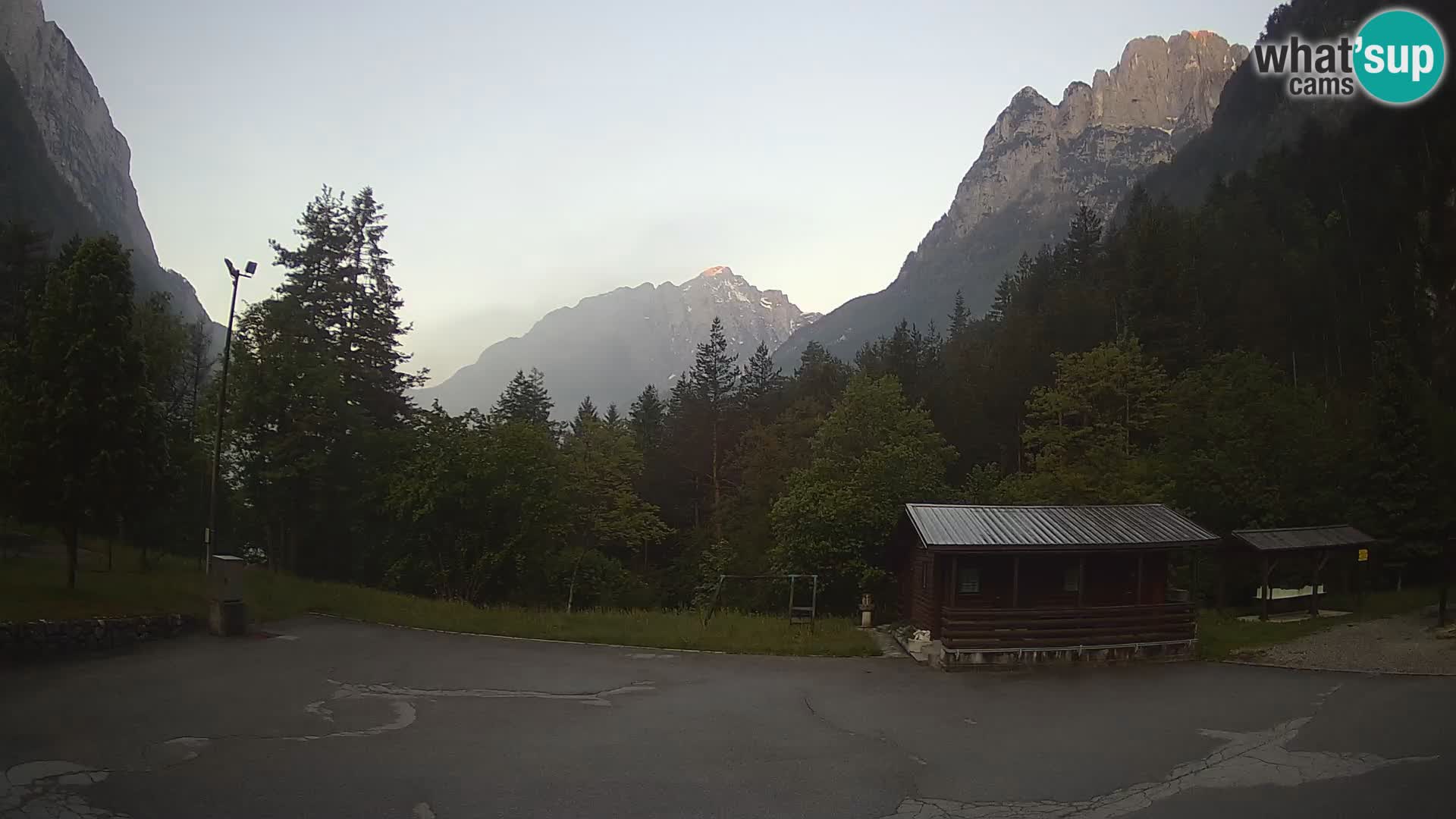 Log pod Mangartom webcam – Vue sur Jerebica et Rombon – Bovec – Slovénie