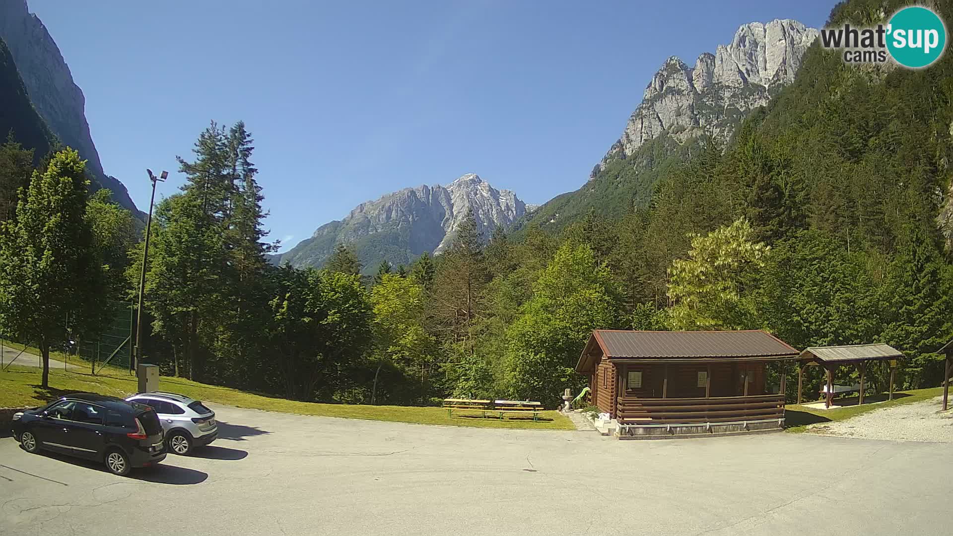 Log pod Mangartom webcam – Vista su Jerebica e Rombon – Bovec – Slovenia
