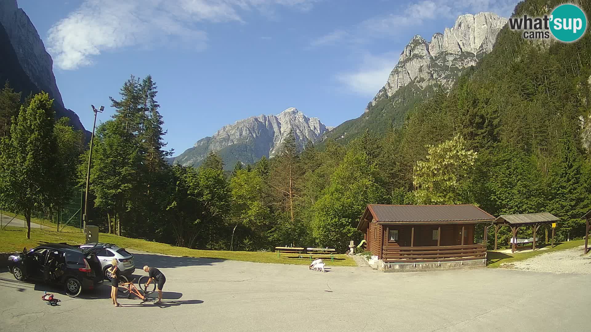 Web kamera Log pod Mangartom – Pogled na Jerebicu i Rombon – Bovec – Slovenija