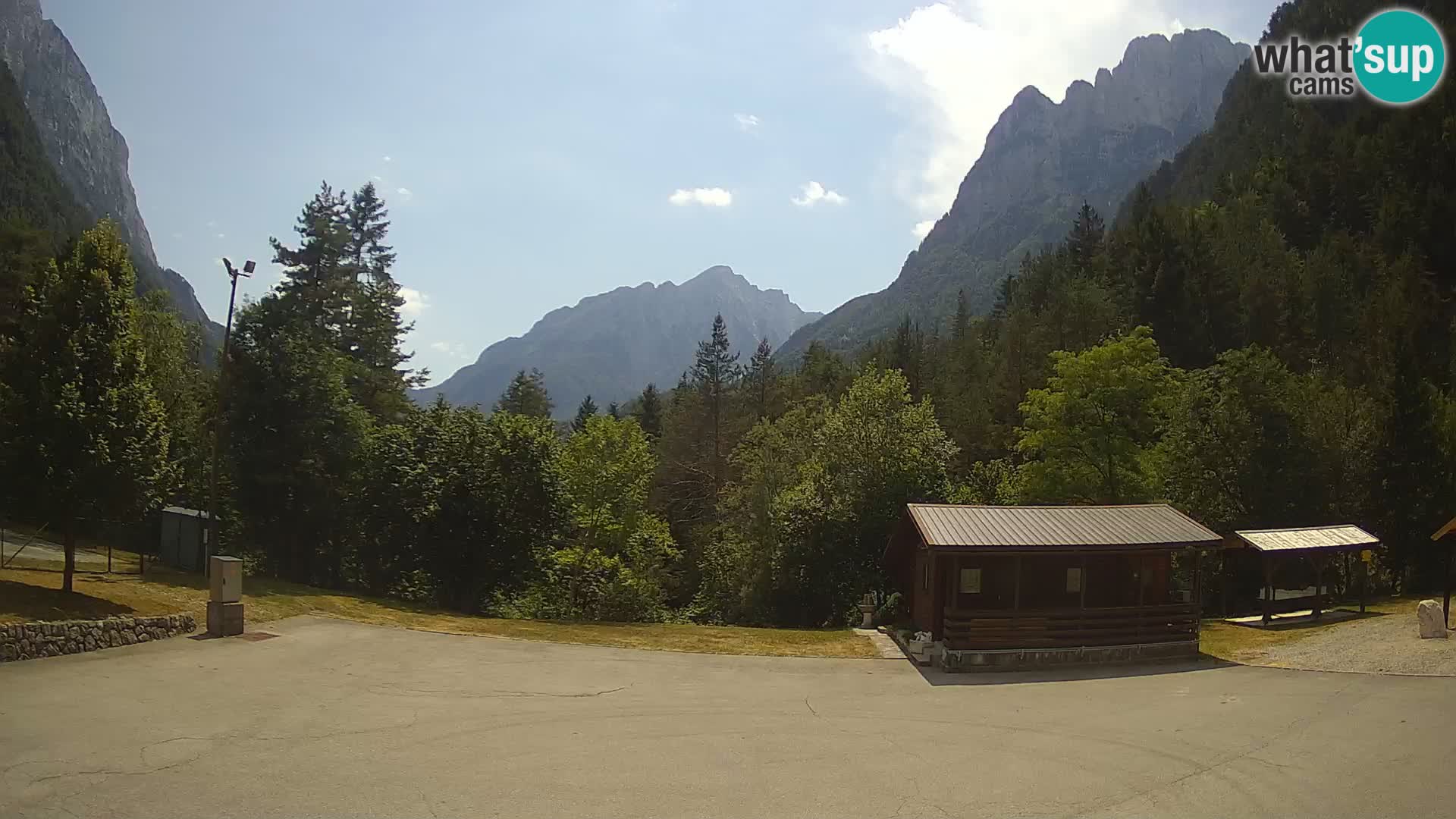 Log pod Mangartom webcam – Vista su Jerebica e Rombon – Bovec – Slovenia