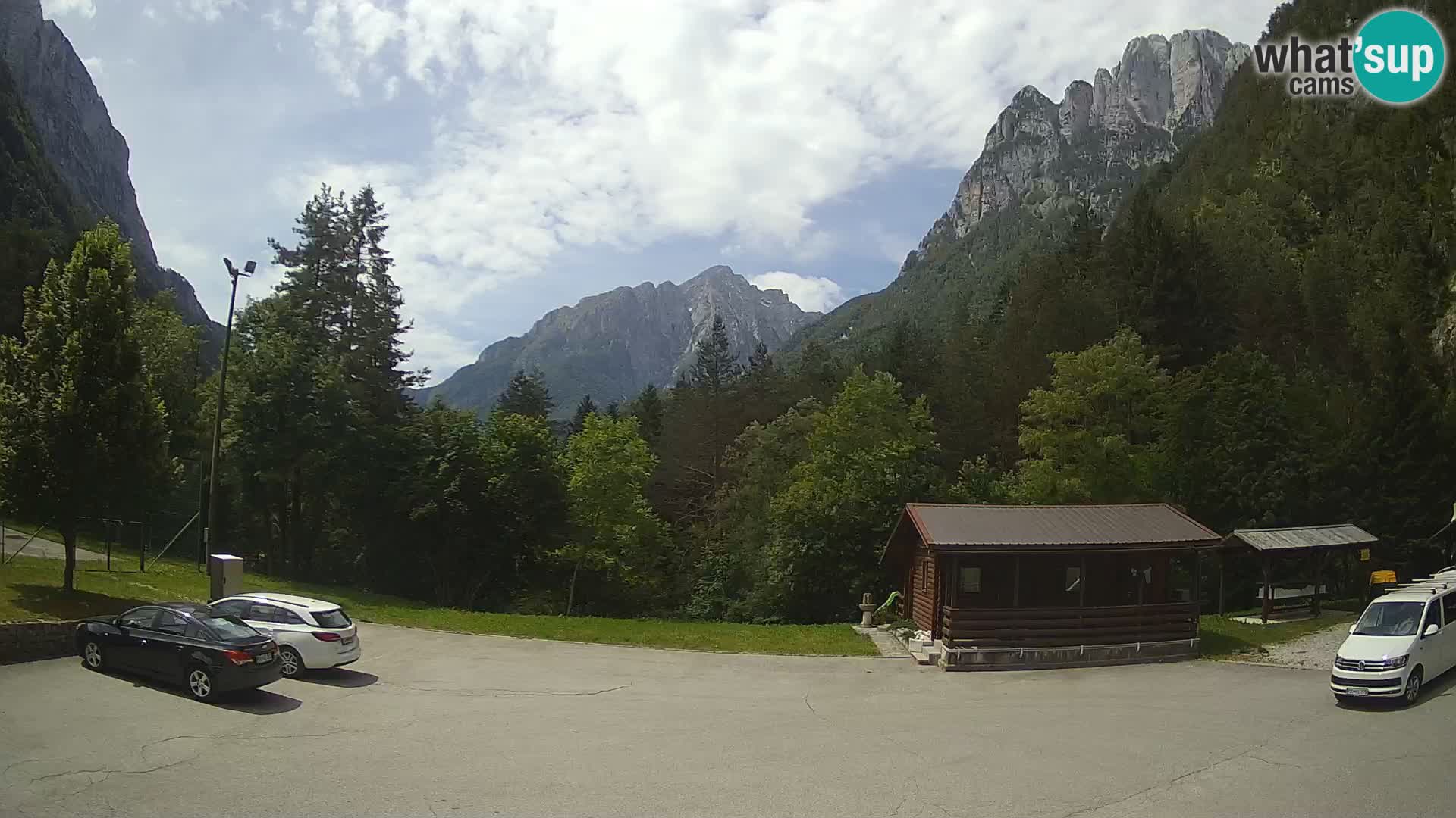 Log pod Mangartom webcam – Vista su Jerebica e Rombon – Bovec – Slovenia