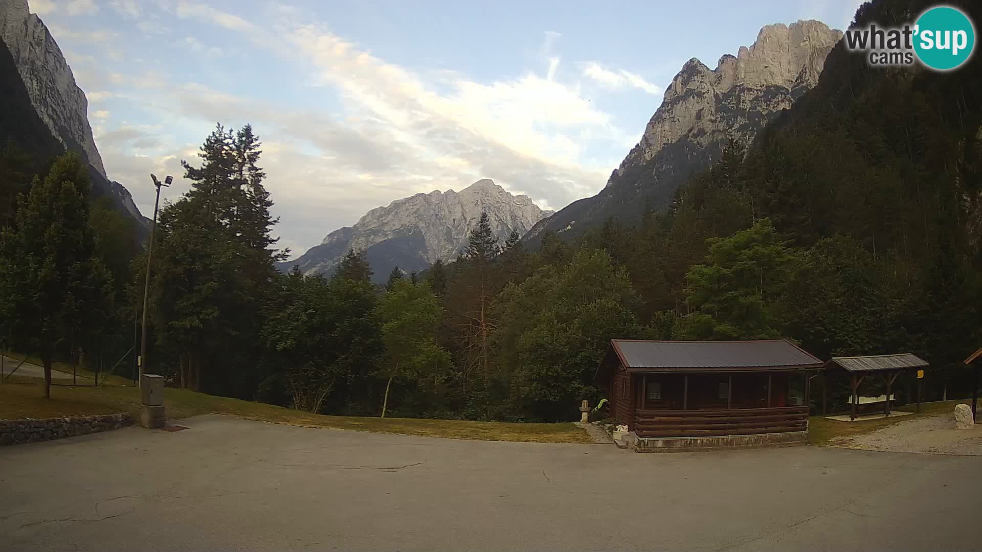 Log pod Mangartom webcam – Vue sur Jerebica et Rombon – Bovec – Slovénie