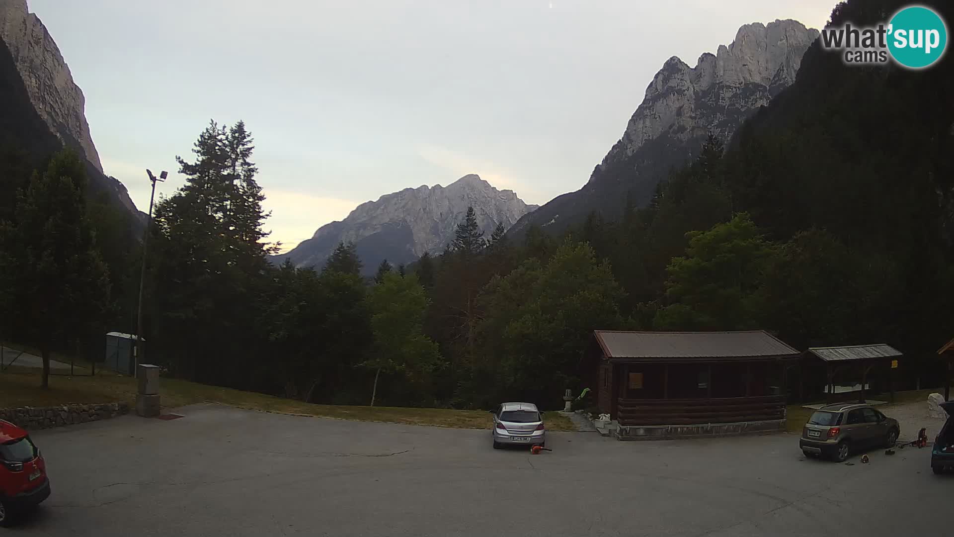 Cámara web Log pod Mangartom – Vista a Jerebica y Rombon – Bovec – Eslovenia