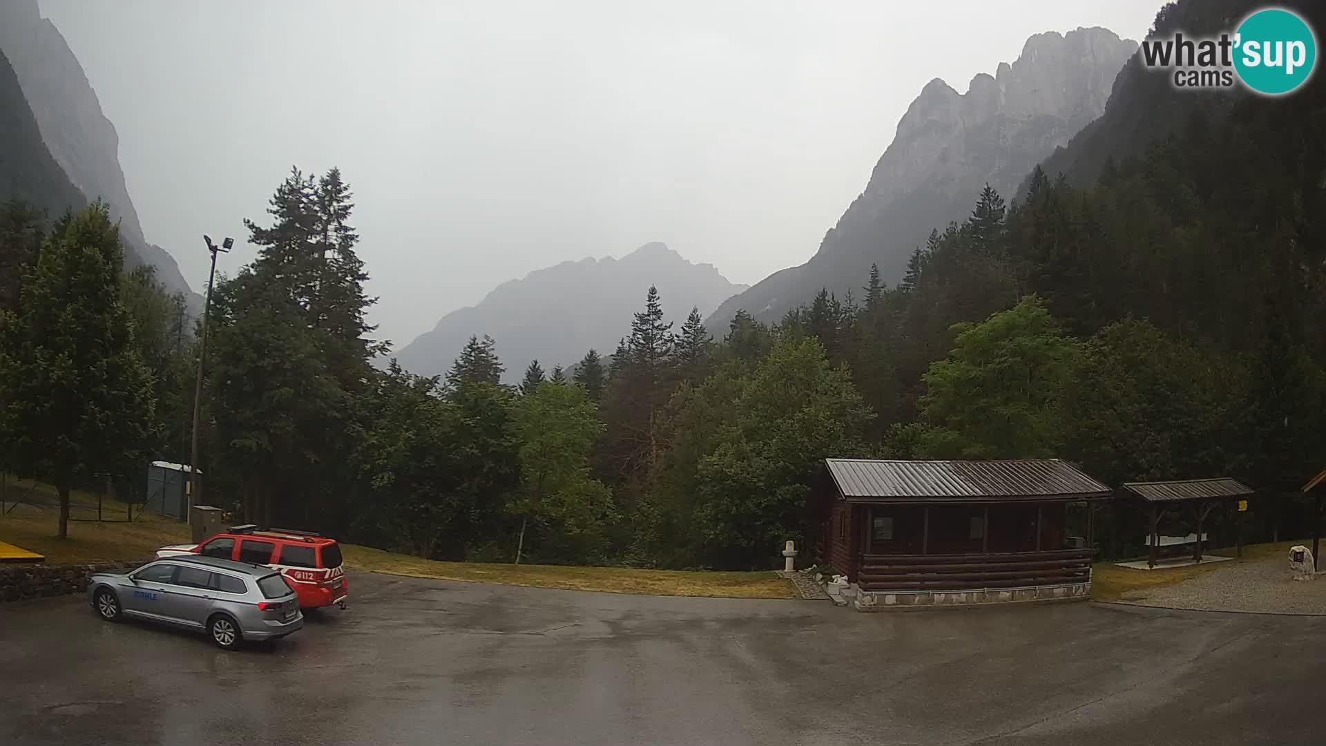 Web kamera Log pod Mangartom – Pogled na Jerebicu i Rombon – Bovec – Slovenija