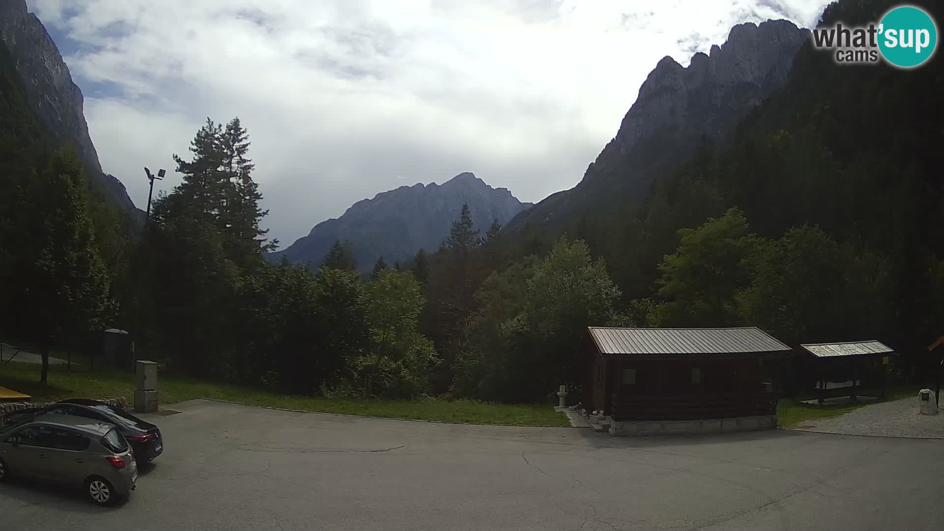 Cámara web Log pod Mangartom – Vista a Jerebica y Rombon – Bovec – Eslovenia