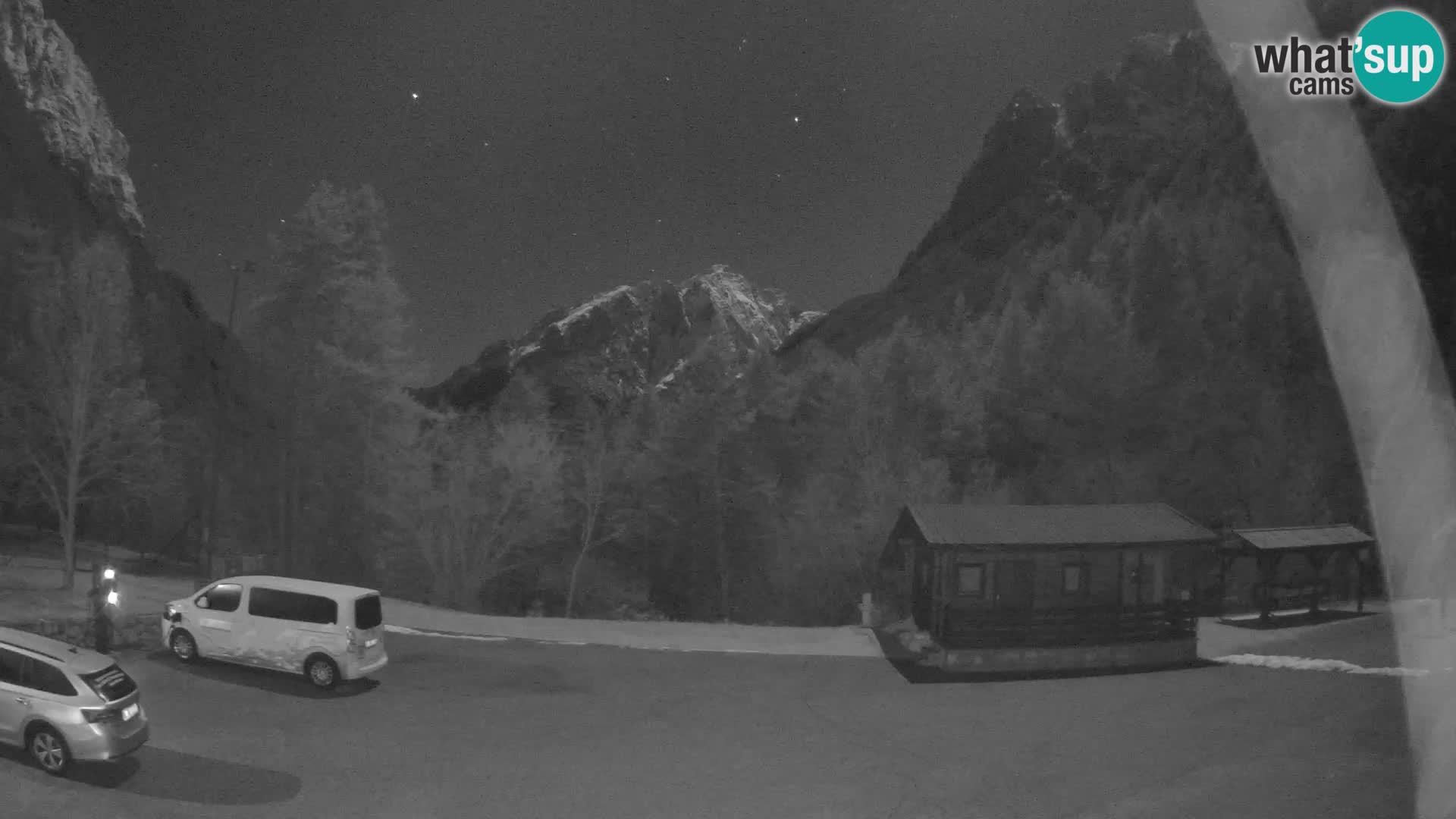 Log pod Mangartom webcam – Vista su Jerebica e Rombon – Bovec – Slovenia