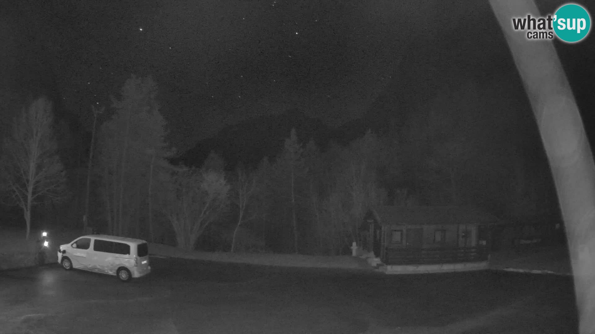 Web kamera Log pod Mangartom – Pogled na Jerebicu i Rombon – Bovec – Slovenija