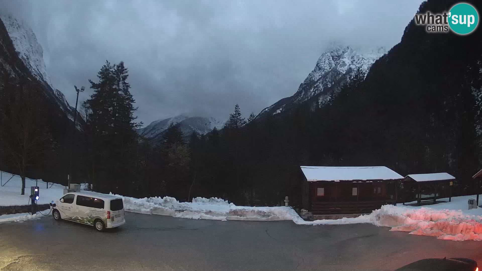 Cámara web Log pod Mangartom – Vista a Jerebica y Rombon – Bovec – Eslovenia