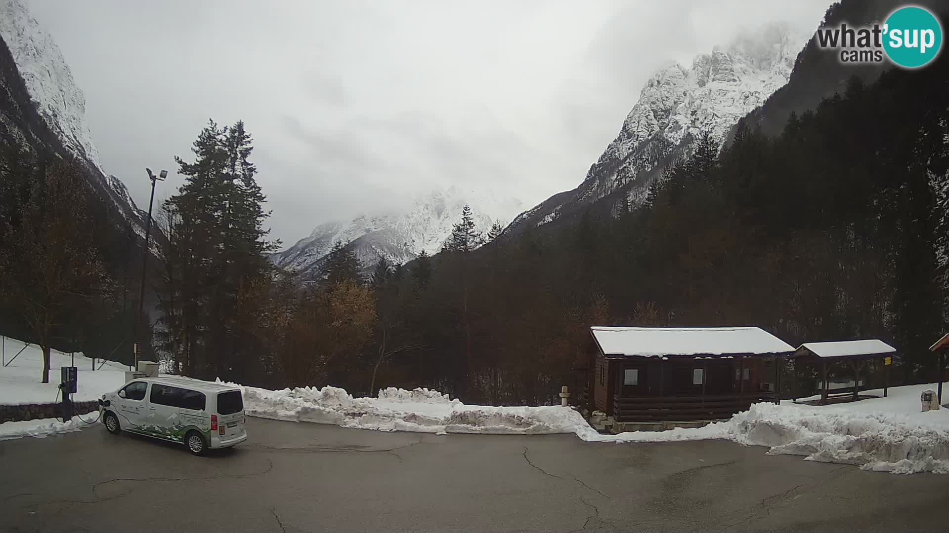 Cámara web Log pod Mangartom – Vista a Jerebica y Rombon – Bovec – Eslovenia