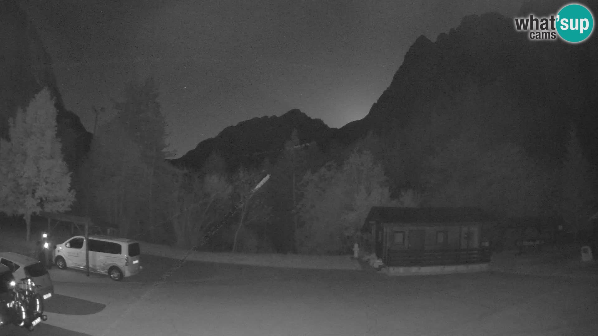Log pod Mangartom webcam – Vista su Jerebica e Rombon – Bovec – Slovenia