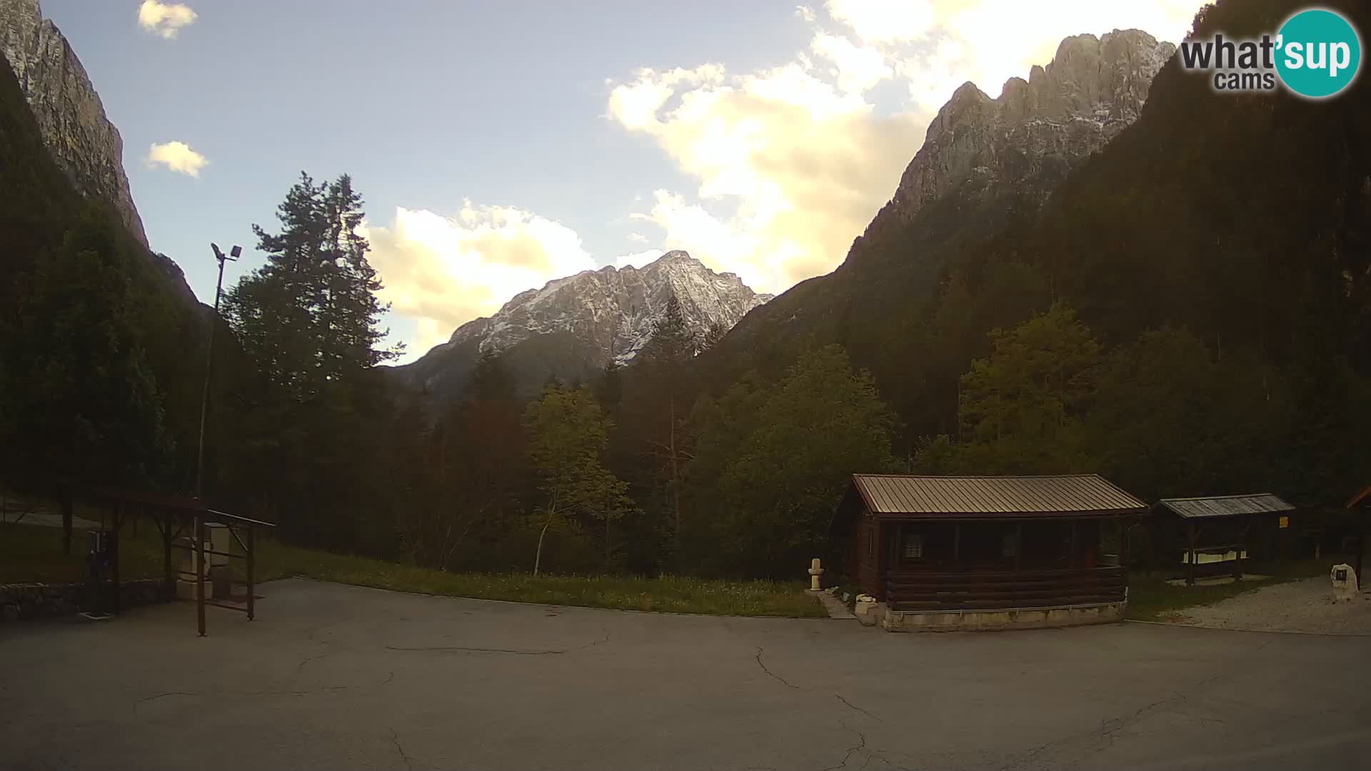 Cámara web Log pod Mangartom – Vista a Jerebica y Rombon – Bovec – Eslovenia