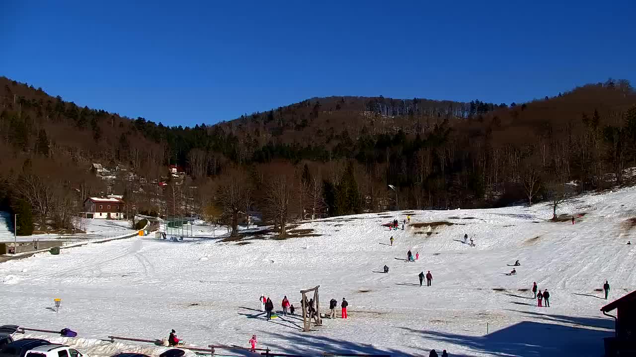 Camera en vivo Lokve – La belleza del bosque de Trnovo