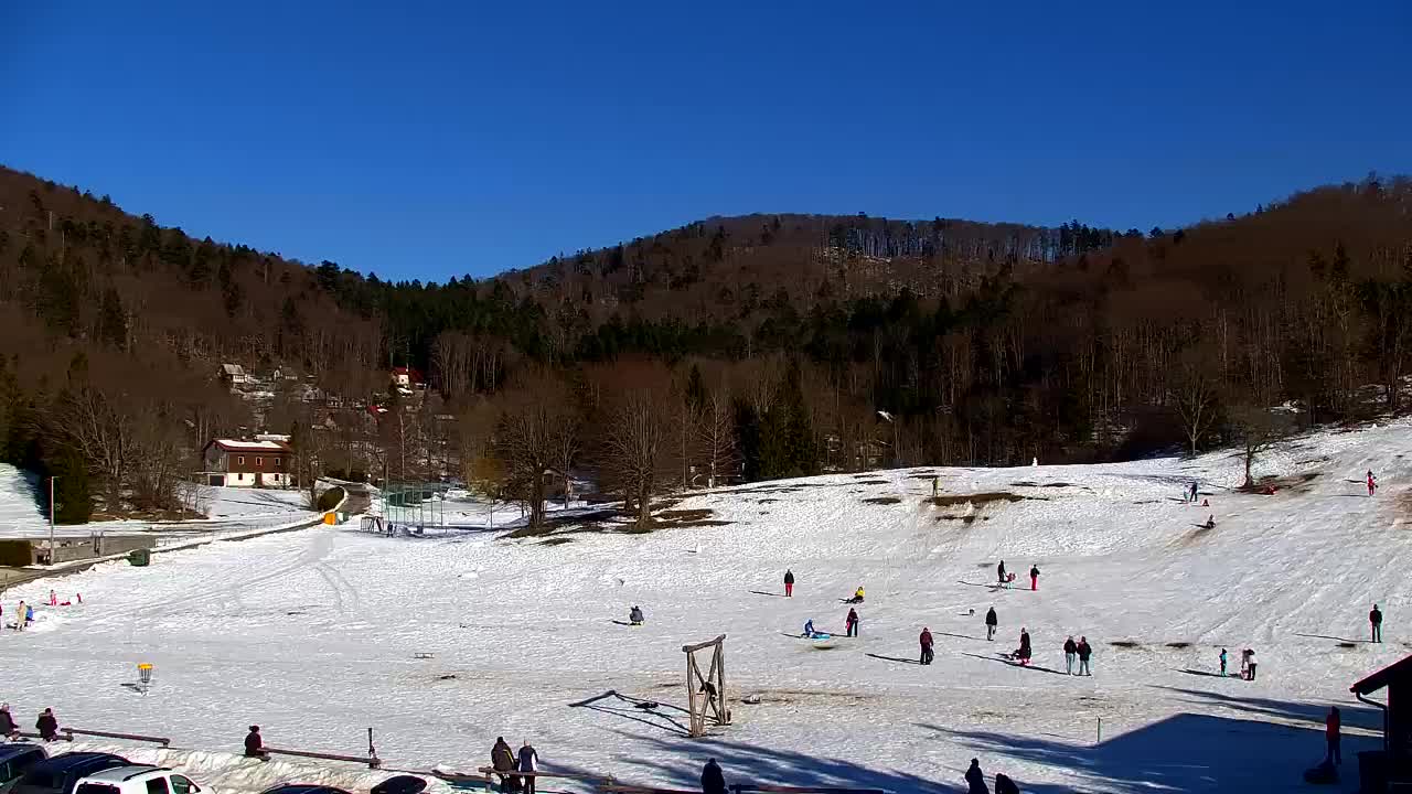 Camera en vivo Lokve – La belleza del bosque de Trnovo