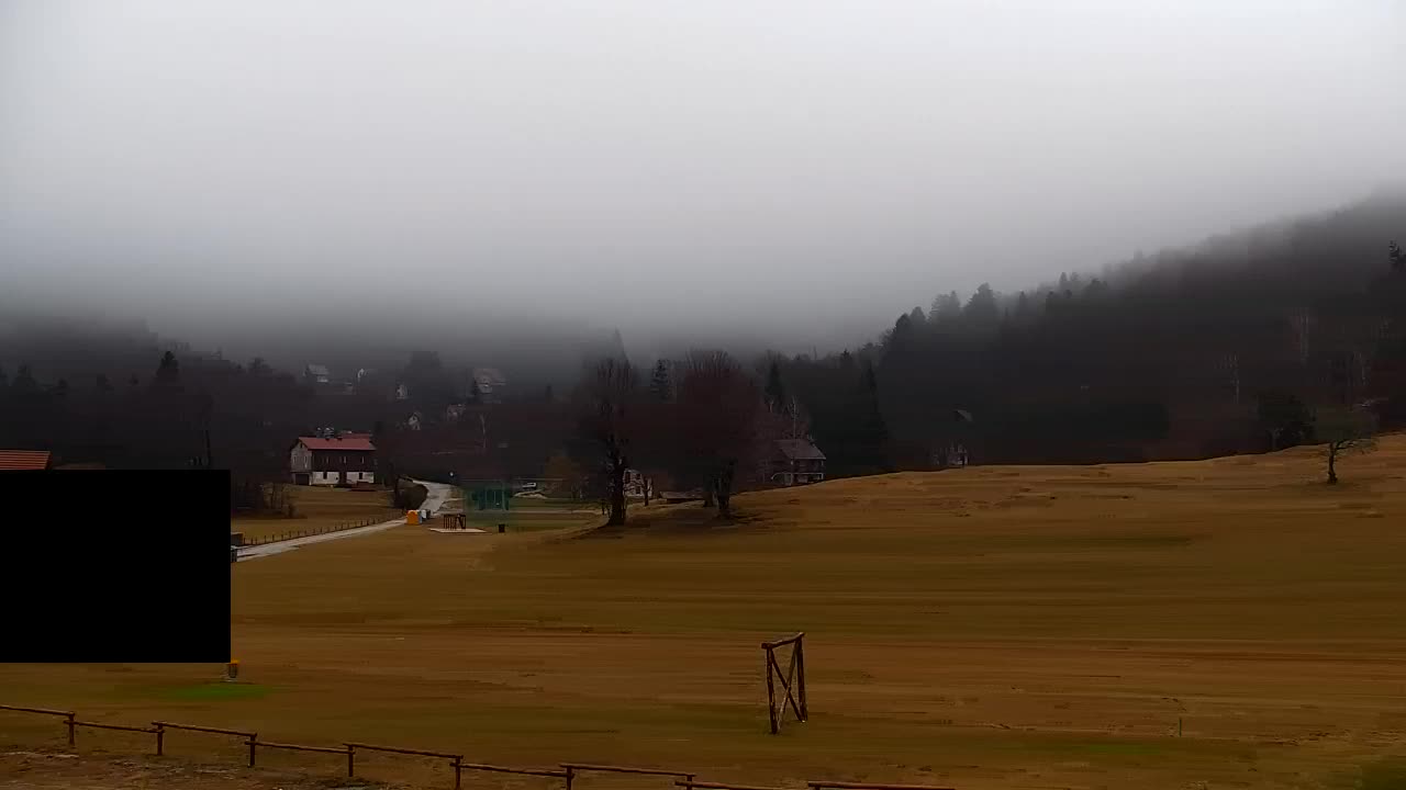 Camera en vivo Lokve – La belleza del bosque de Trnovo