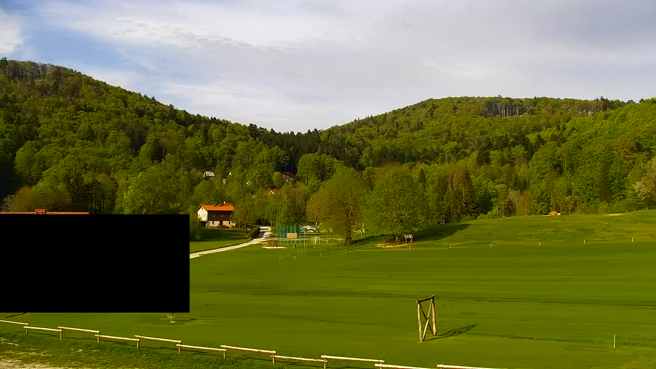Camera en vivo Lokve – La belleza del bosque de Trnovo