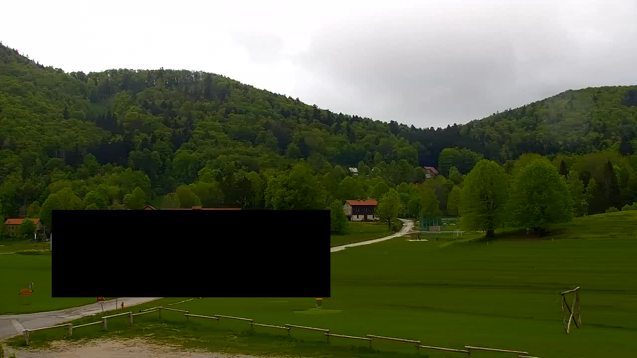 Camera en vivo Lokve – La belleza del bosque de Trnovo