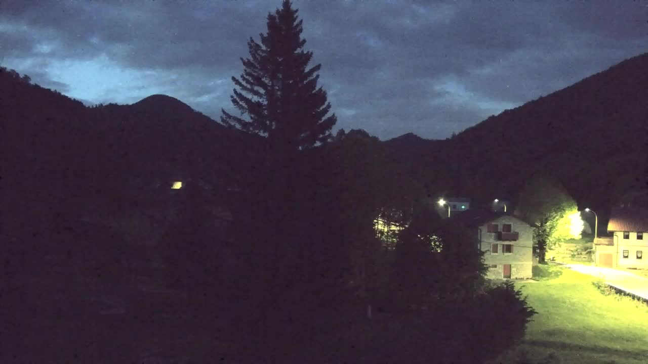 Camera en vivo Lokve – La belleza del bosque de Trnovo