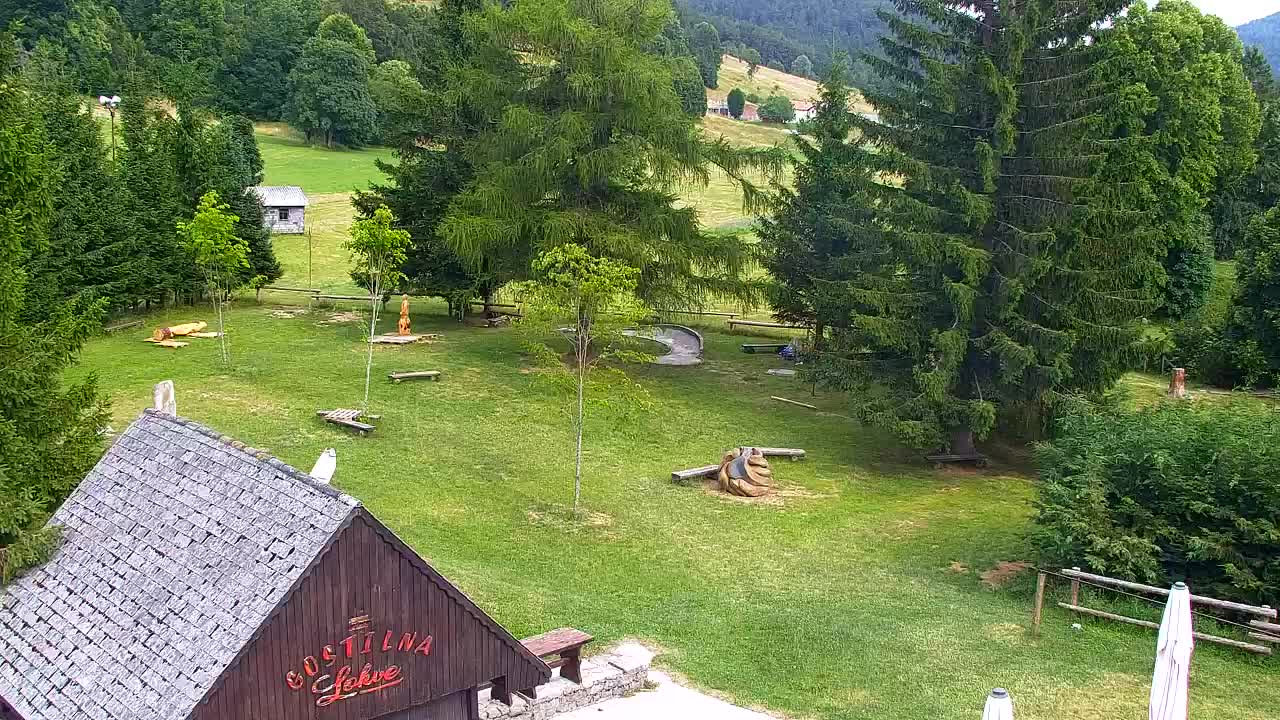 Camera en vivo Lokve – La belleza del bosque de Trnovo