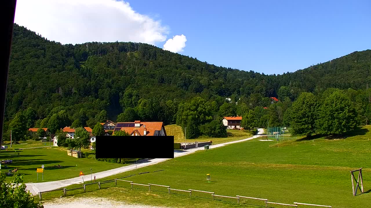 Camera en vivo Lokve – La belleza del bosque de Trnovo