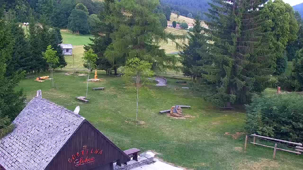 Camera en vivo Lokve – La belleza del bosque de Trnovo