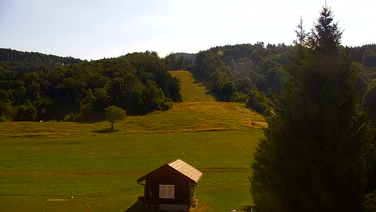 Camera en vivo Lokve – La belleza del bosque de Trnovo