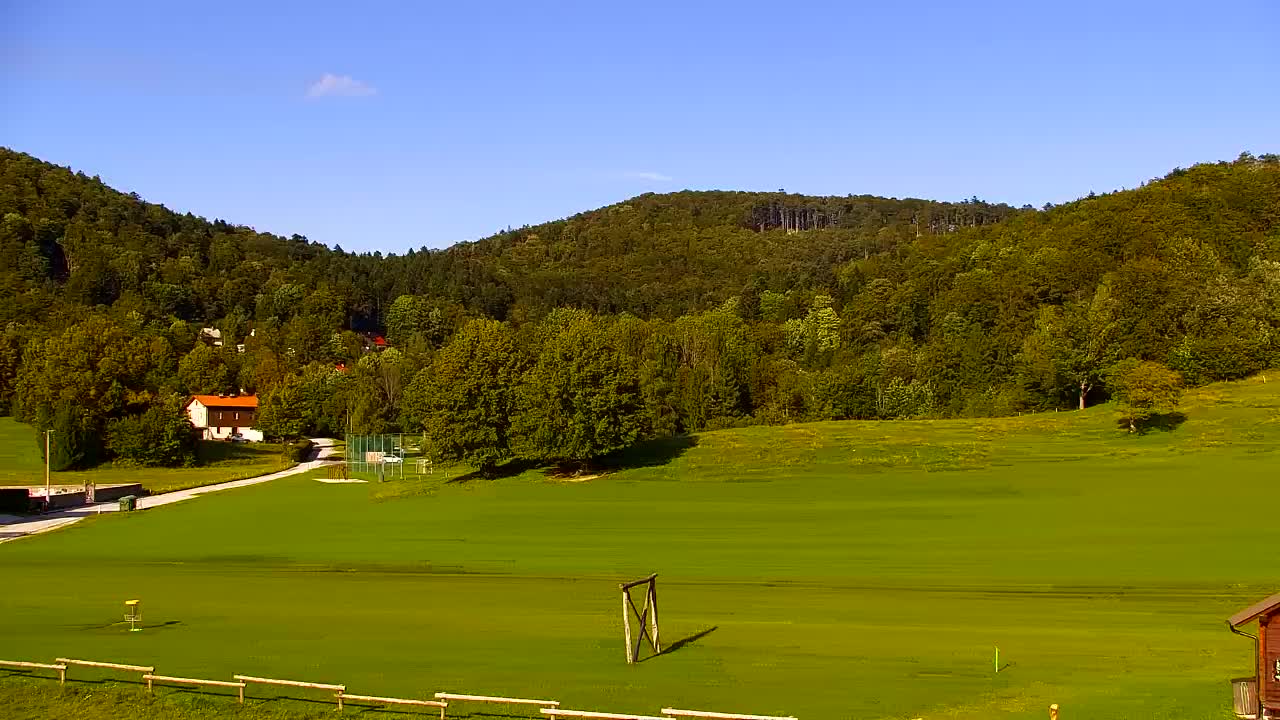 Camera en vivo Lokve – La belleza del bosque de Trnovo