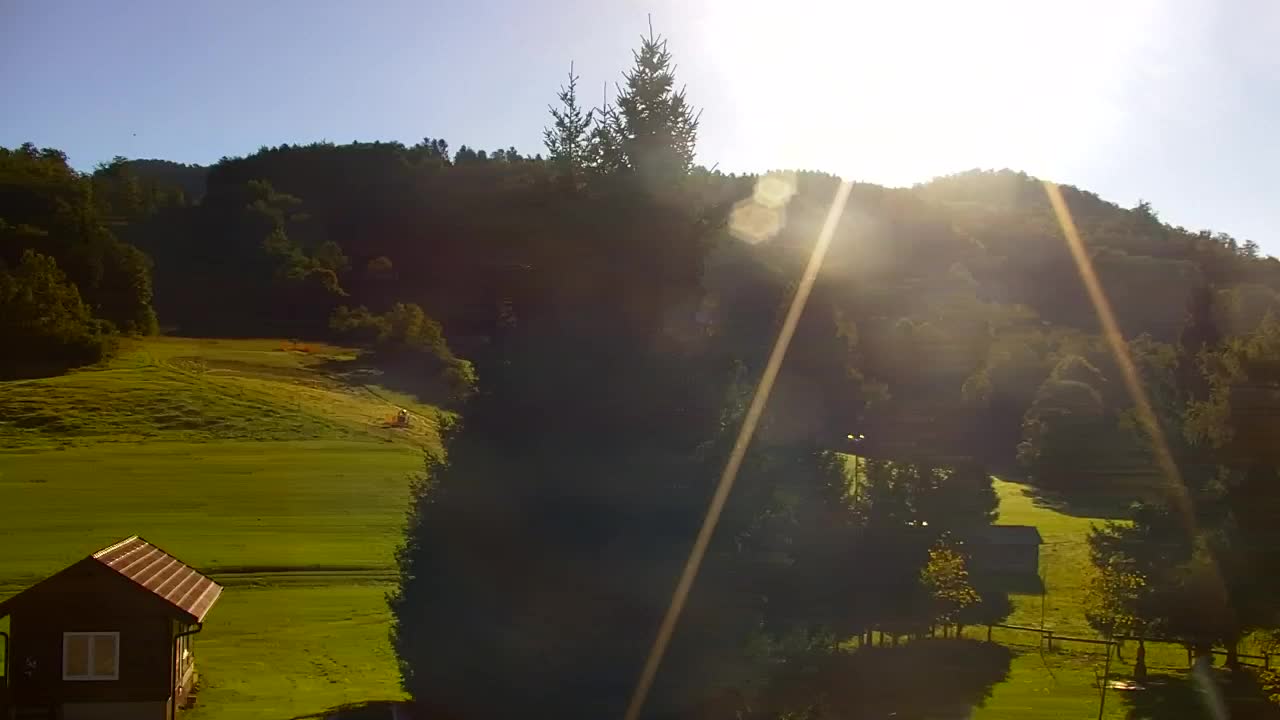 Camera en vivo Lokve – La belleza del bosque de Trnovo