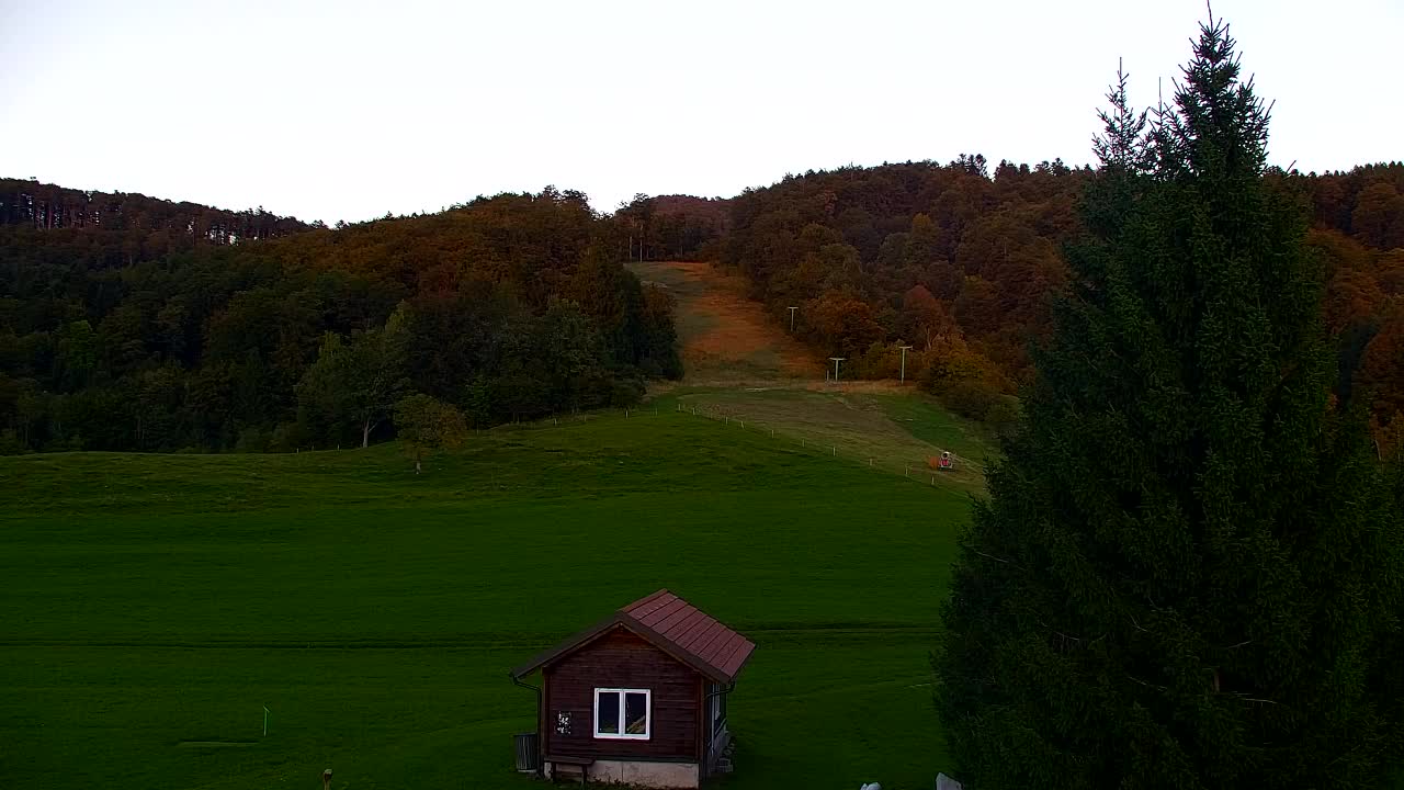 Camera en vivo Lokve – La belleza del bosque de Trnovo