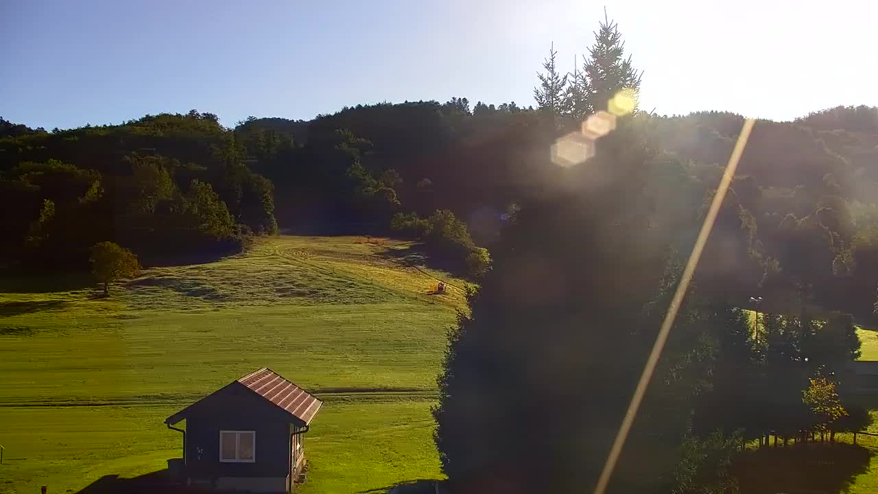 Camera en vivo Lokve – La belleza del bosque de Trnovo