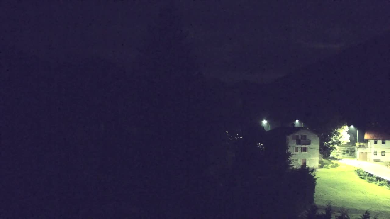 Camera en vivo Lokve – La belleza del bosque de Trnovo