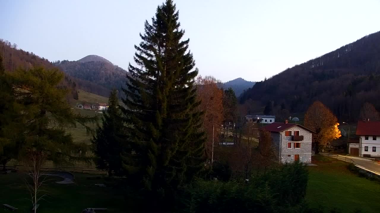 Lokve kamera – Naravne lepote Trnovskega gozda