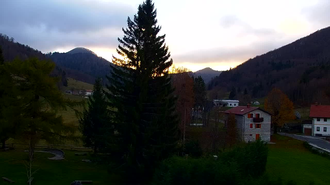 Lokve kamera – Naravne lepote Trnovskega gozda