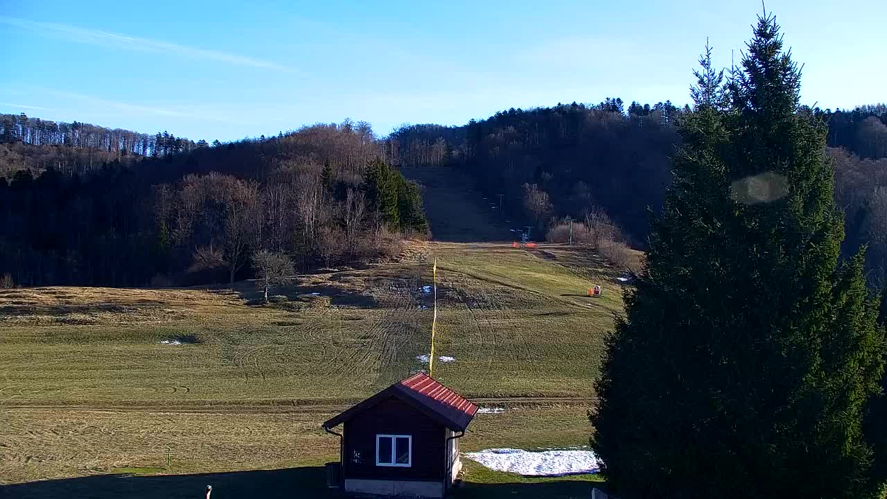 Camera en vivo Lokve – La belleza del bosque de Trnovo