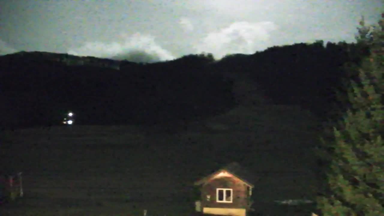 Camera en vivo Lokve – La belleza del bosque de Trnovo