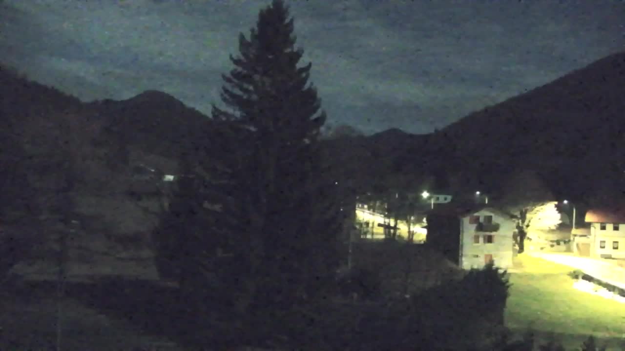 Camera en vivo Lokve – La belleza del bosque de Trnovo