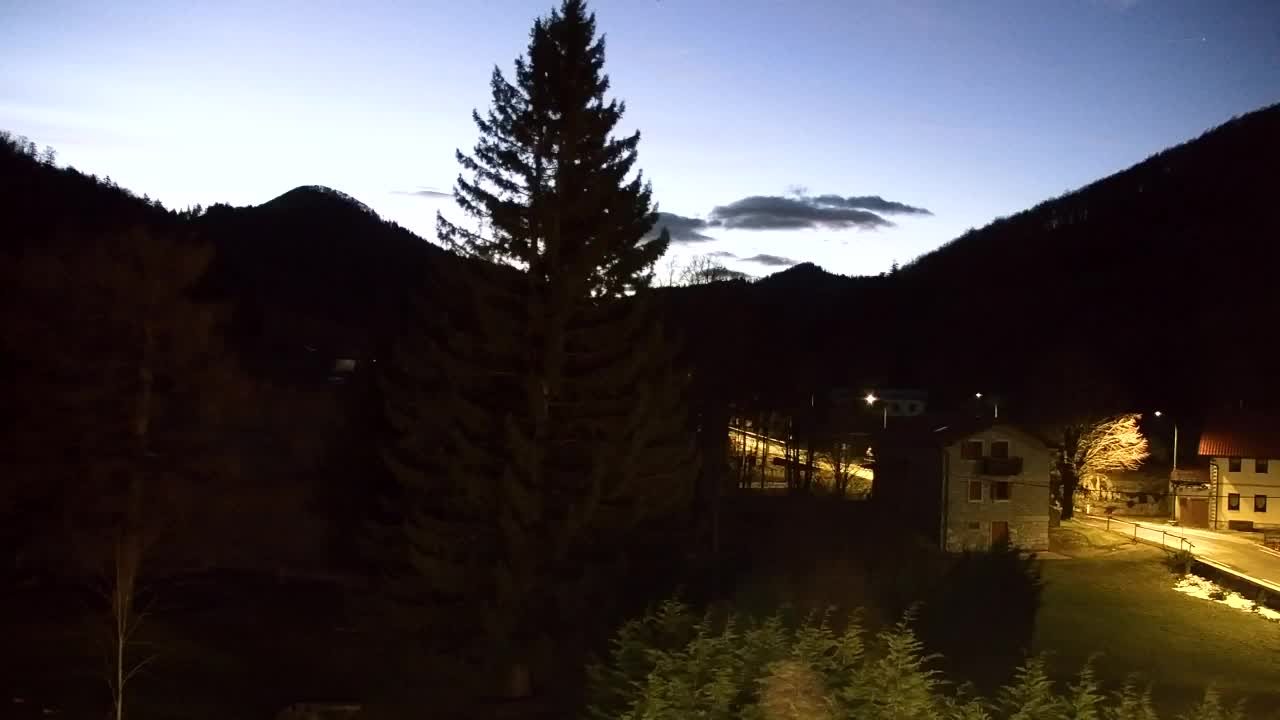 Camera en vivo Lokve – La belleza del bosque de Trnovo