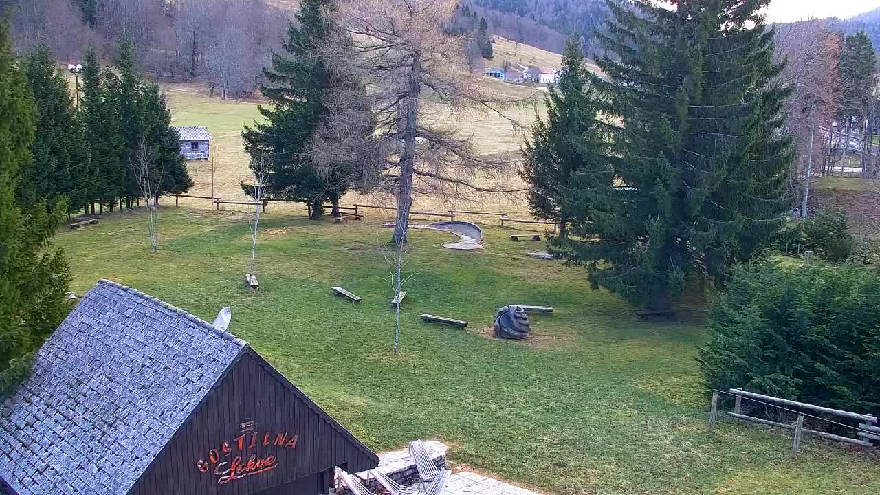 Camera en vivo Lokve – La belleza del bosque de Trnovo