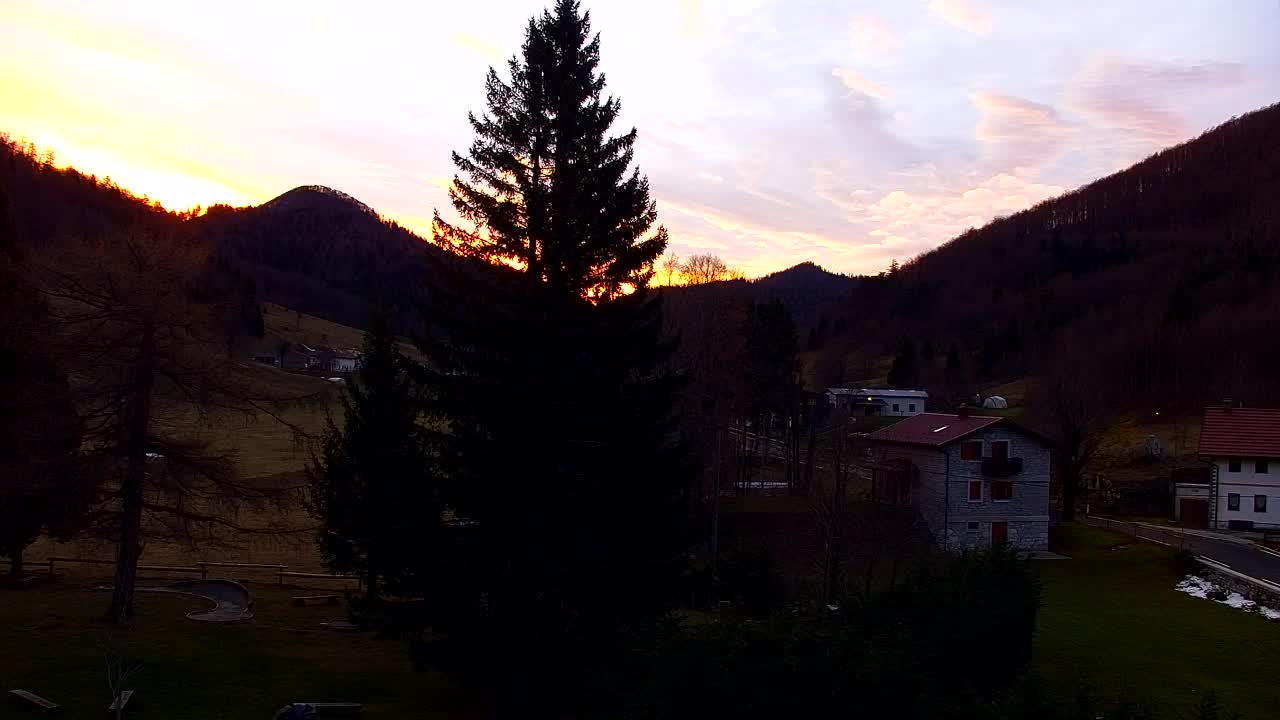 Webcam Lokve – The beauty of the Trnovo forest