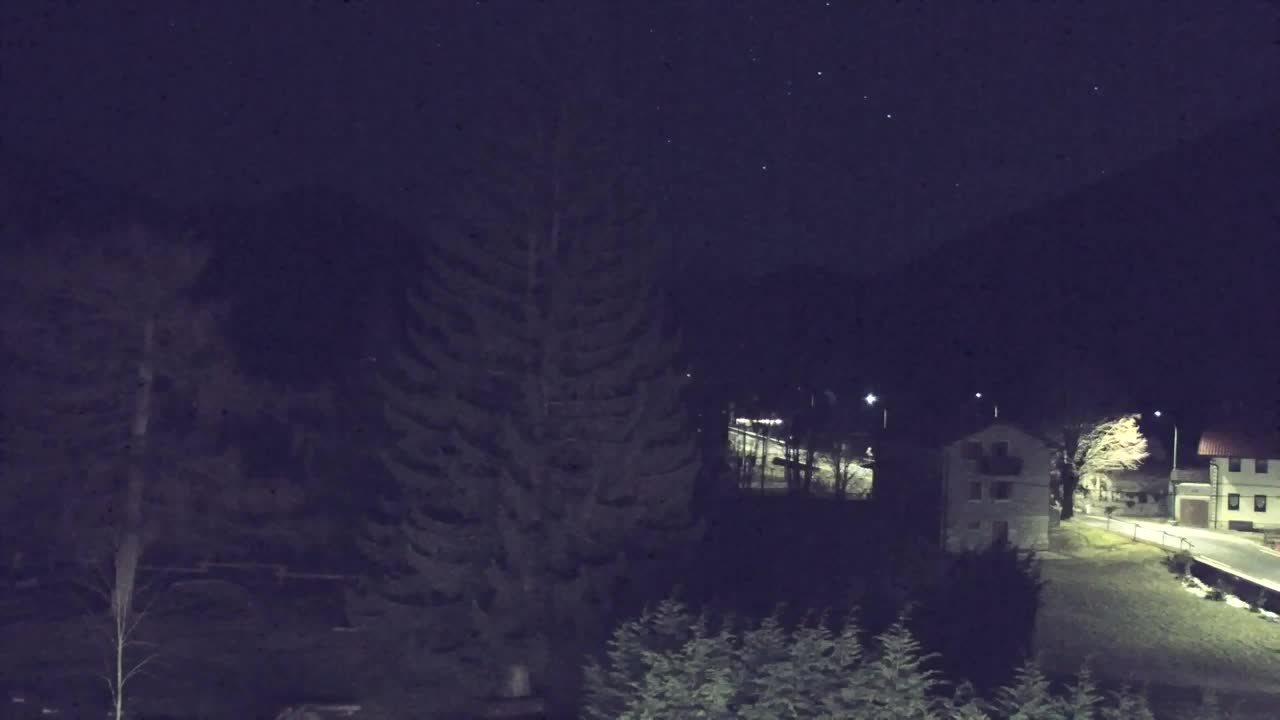 Camera en vivo Lokve – La belleza del bosque de Trnovo