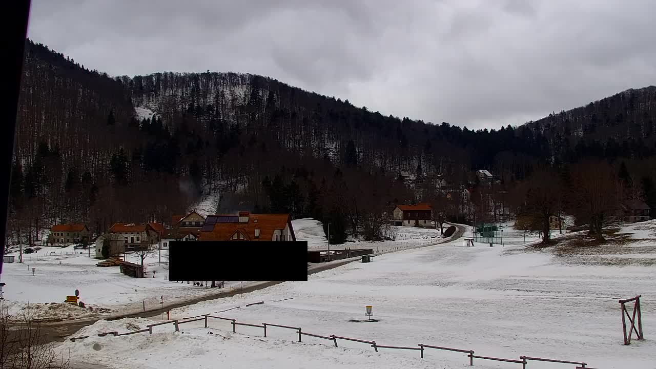 Camera en vivo Lokve – La belleza del bosque de Trnovo