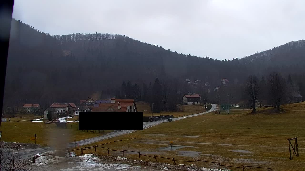 Camera en vivo Lokve – La belleza del bosque de Trnovo