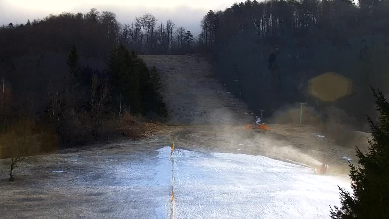 Camera en vivo Lokve – La belleza del bosque de Trnovo