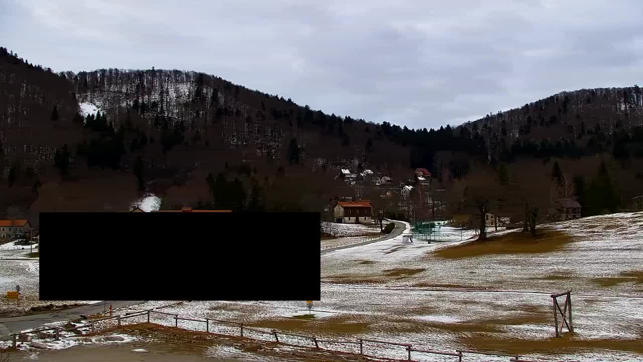 Camera en vivo Lokve – La belleza del bosque de Trnovo