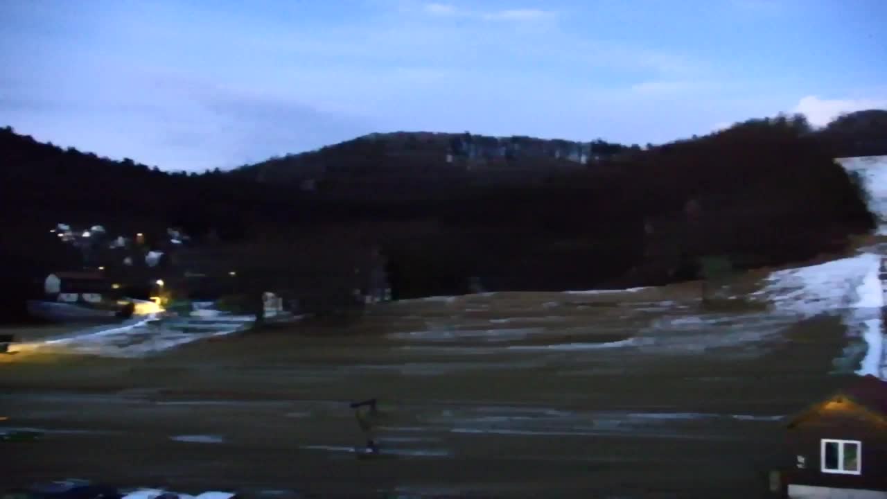 Camera en vivo Lokve – La belleza del bosque de Trnovo